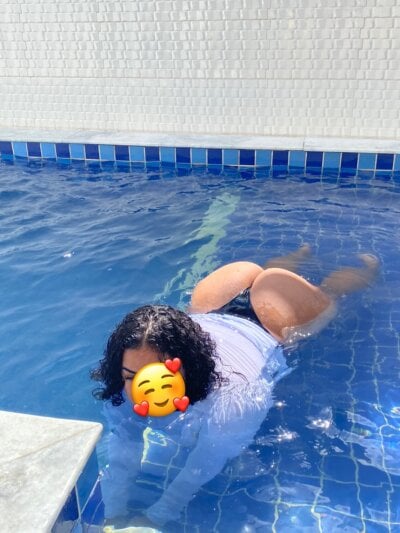 nickmenagem from stripchat