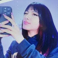 cuteezoe's webcam live show