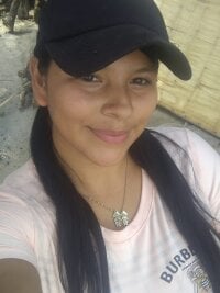 sofiaperez69's Offline Chat Room