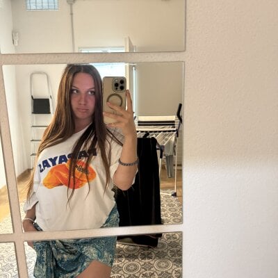 bebecita_x - dildo or vibrator