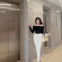 Emilycooper2000's Offline XXX Chat