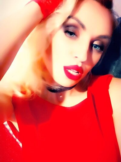 Sexiladyyy Female Bigtitswhite Online Webcam Naked