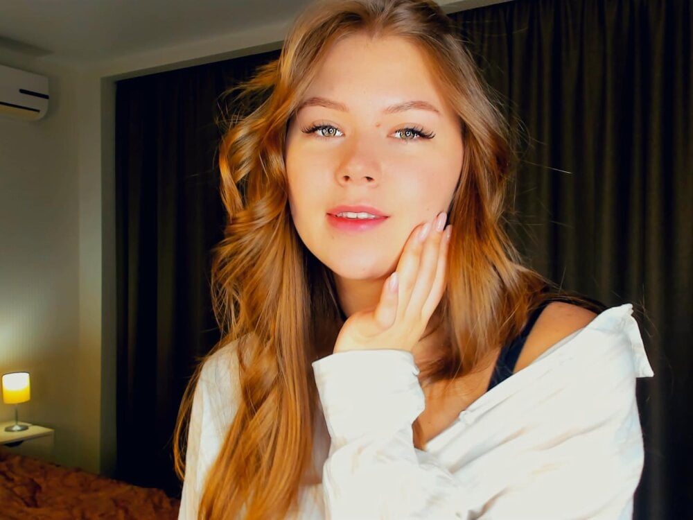 livesexr.com mardellayling livesex profile in curvy cams