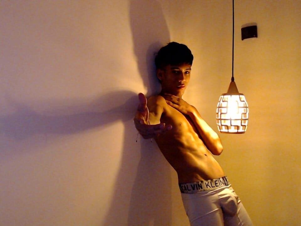 Alan_Cute18's webcam live show