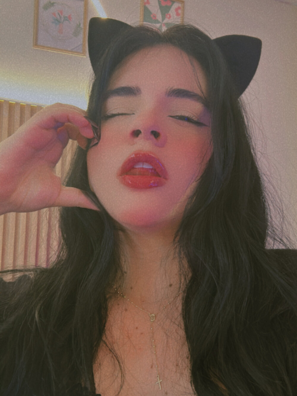 Live sex webcam photo for persefone98 #290102405