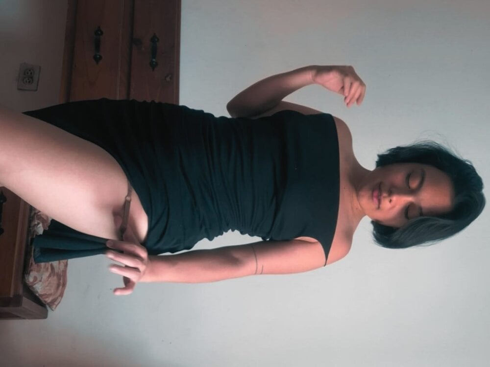 littlemelii 離線 XXX 聊天