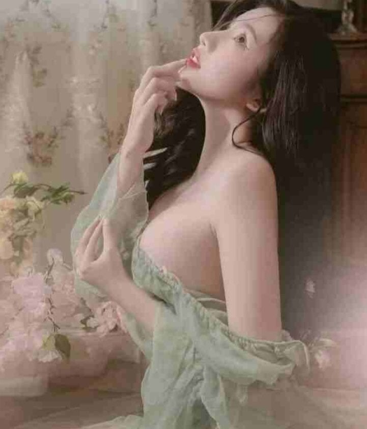 stripchat hongkong-kitty webcam profile pic via sexcams-joy.com