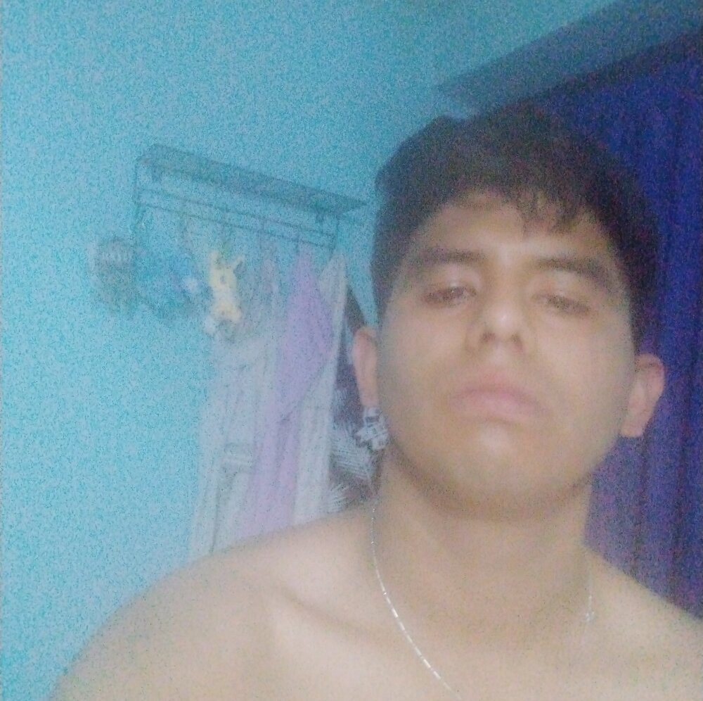 jonzzvergs' Offline XXX Chat