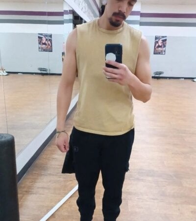 TeePapiNBabyBunny16 Live Cam on StripChat