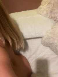 Addictive-Annie26's webcam live show