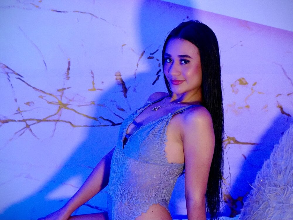 milaa_ profile