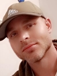JohnBellows' Offline Chat Room