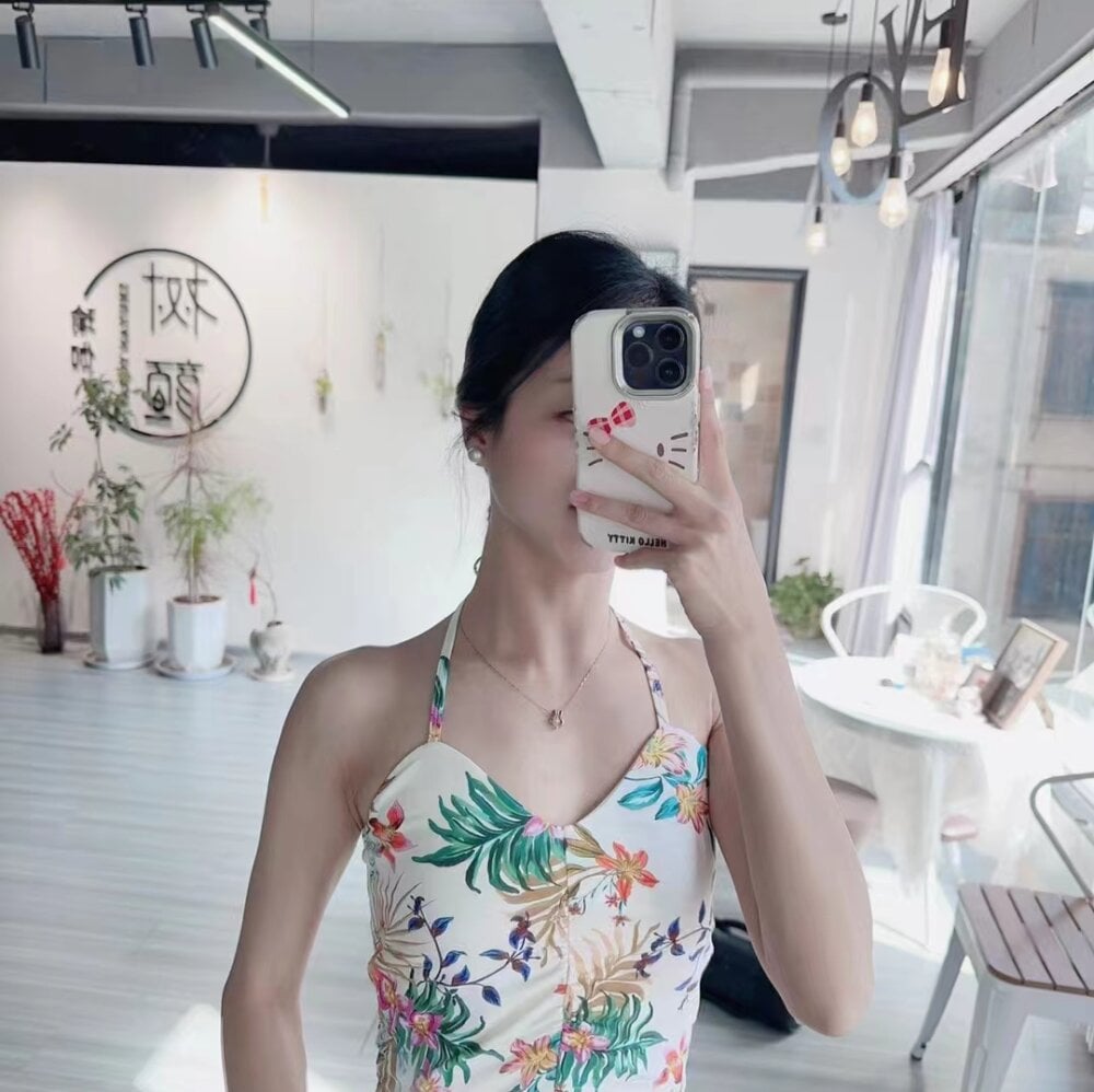 Cherry_kiss_ profile