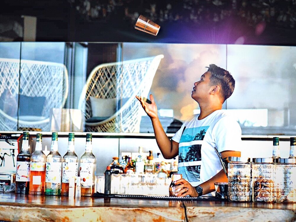 Behindtheroom's Offline XXX Chat