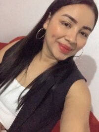 Sarita_09's Offline Chat Room
