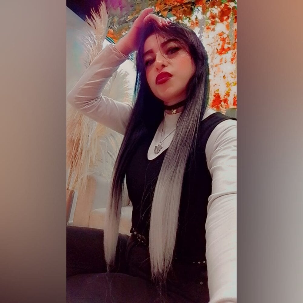 watchgirlcam.com _sophiaph livesex profile in colombia-u-head-3 cams