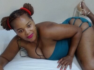 EXTRALOVEABLE-INTERCAPE on StripChat
