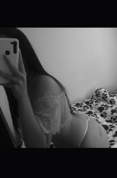 cute_idra from stripchat