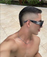 Модель Matty_Adams