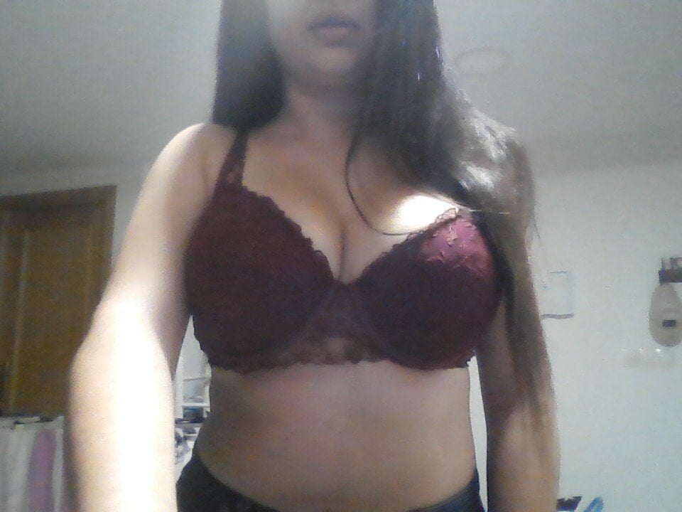 sexcam-girls.com perraloba livesex profile in somewere-in-dreams cams