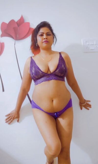 Lovly-hina 🍔 nude cam chat