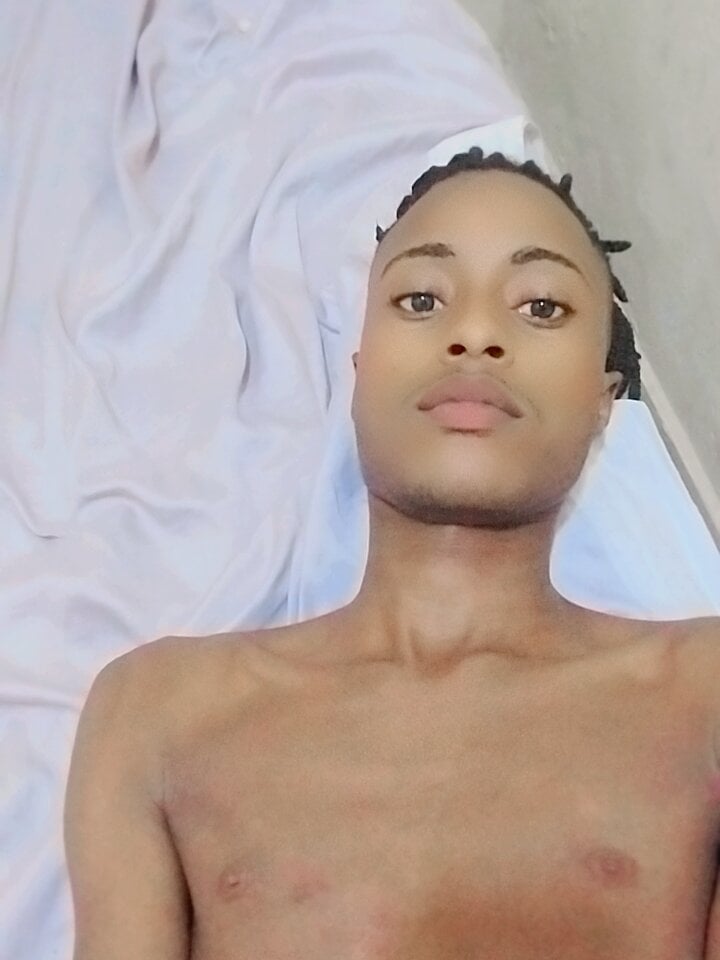Watch  Seductive-Kenyanboys live on cam at StripChat