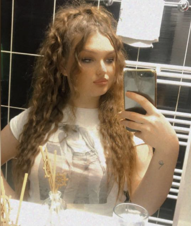 Luna_Hart_