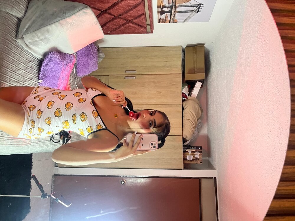 barbie_vv from stripchat