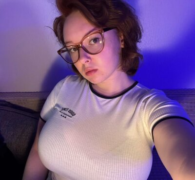 bigbururi from stripchat