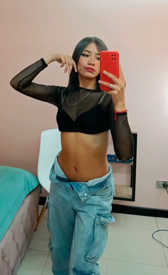 _Lexi_b