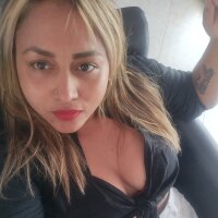 pamela_021's Offline Chat Room