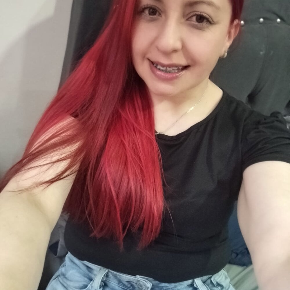 helenn653342 profile