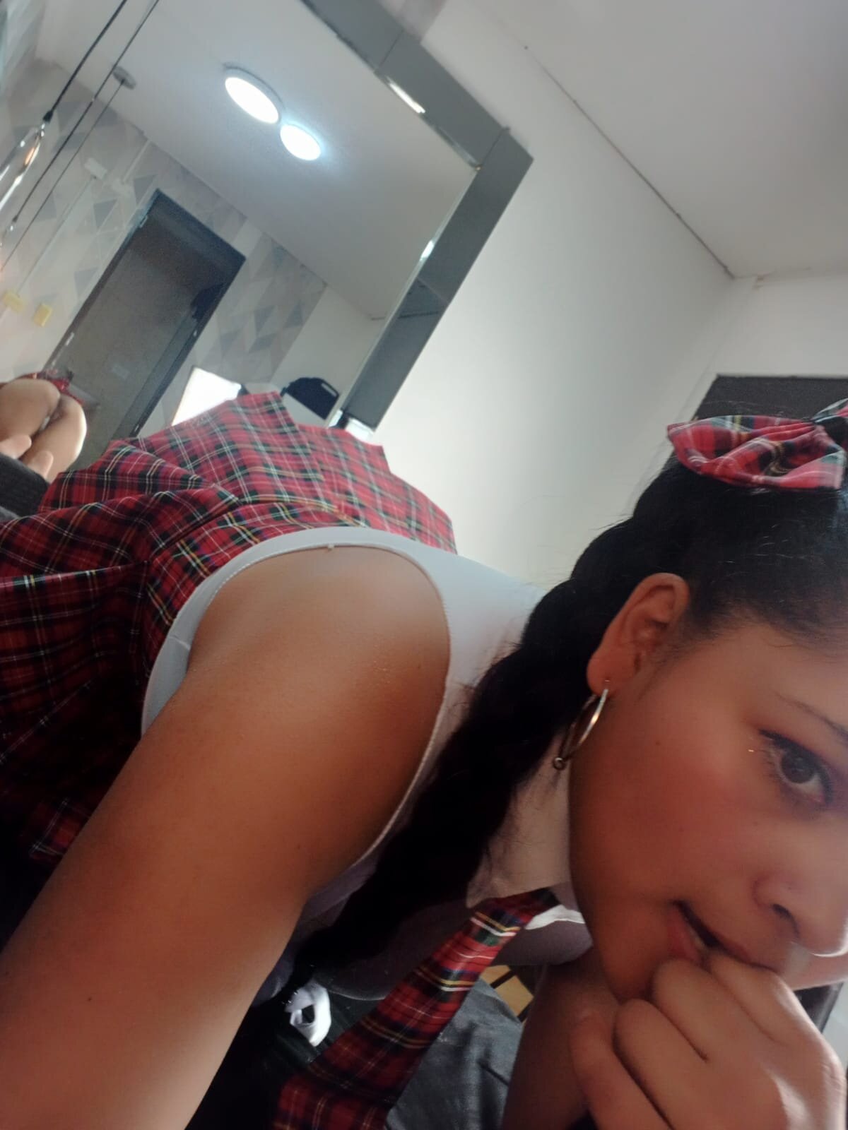 nahomi_sander25