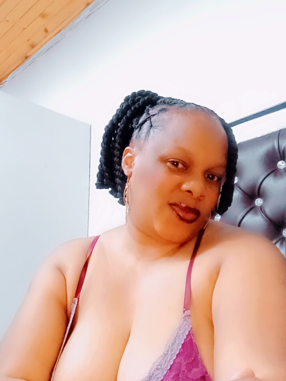 sexychantelle29's Offline XXX Chat