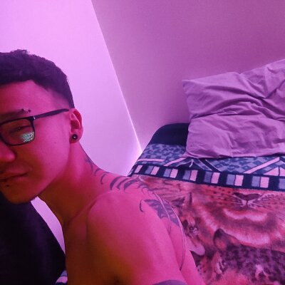 tatzen from stripchat