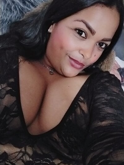 Danna_Ramiirez Couple Brunette Webcam Striptease