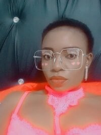 Beverlydoll's webcam live show