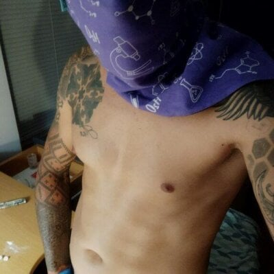 Kurqga Male Asian Live Webcam Chat