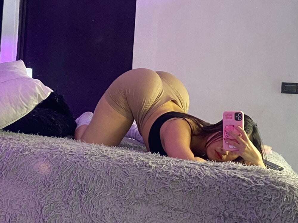 stripchat Brandy_71 Live Webcam Featured On elivecams.com