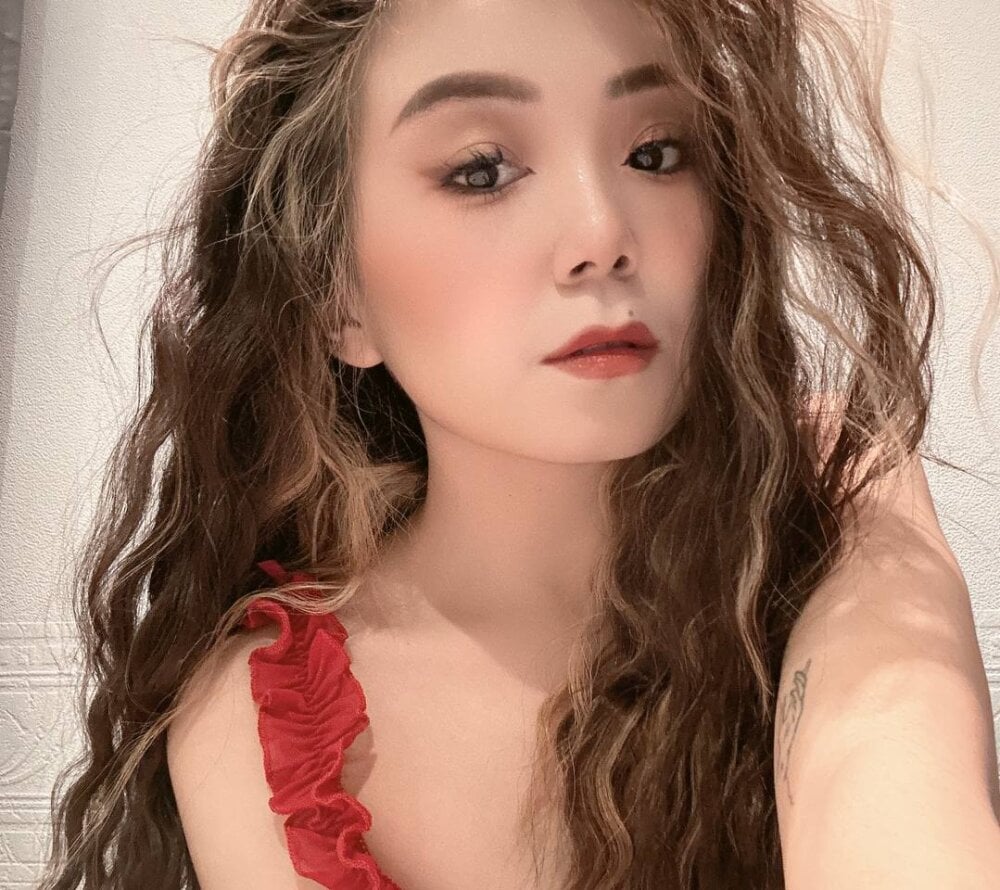 Cuter_Cutie's Offline XXX Chat