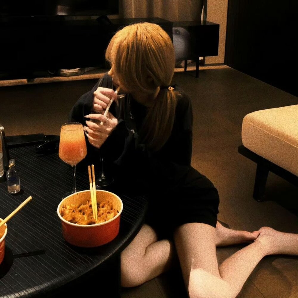 pornsexycams.com qqiao_ livesex profile in japan cams