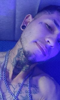 Tattoboy19cm's webcam live show