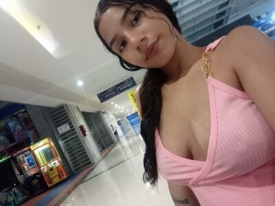 Tendersexynaughty - Stripchat Cam2cam Deepthroat Dildo Girl 