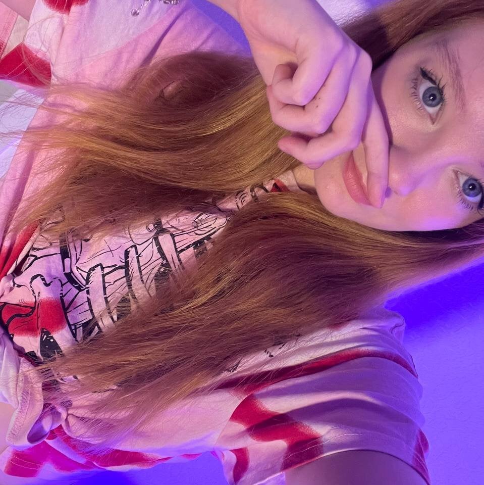 radiants_two from stripchat
