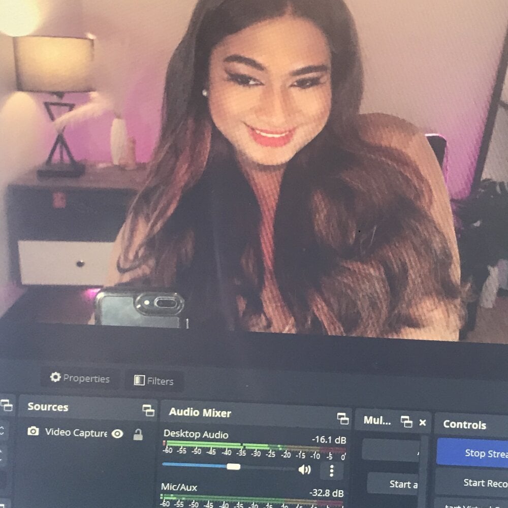 Elysia_Fox profile