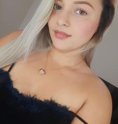 Alice_kissx