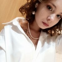 MoiraBissey's Offline Chat Room