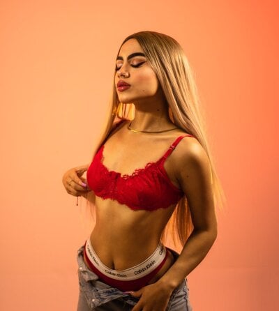 Mila_snow - athletic teens