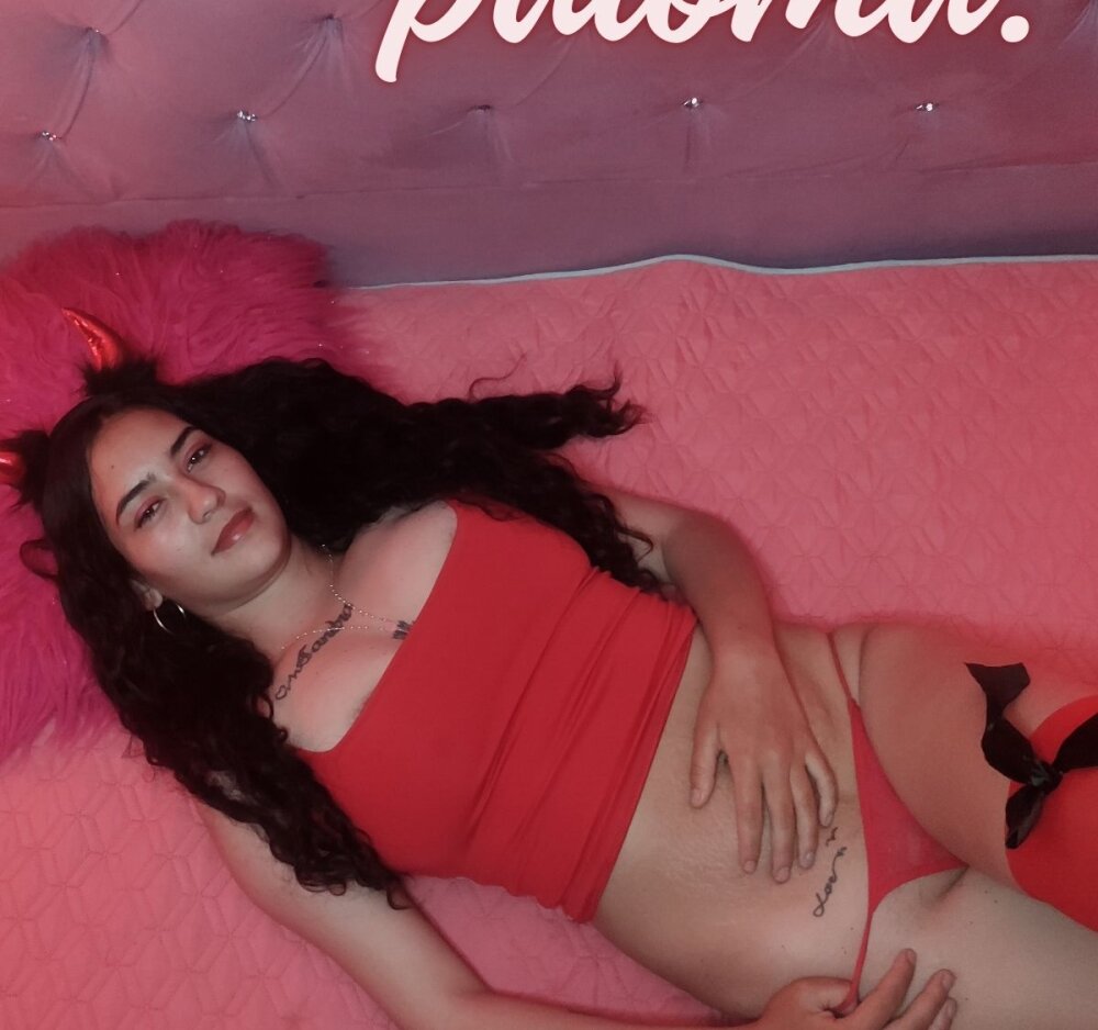 Live sex webcam photo for paloma_swift #289970539