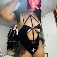 leche21-02's Offline Chat Room